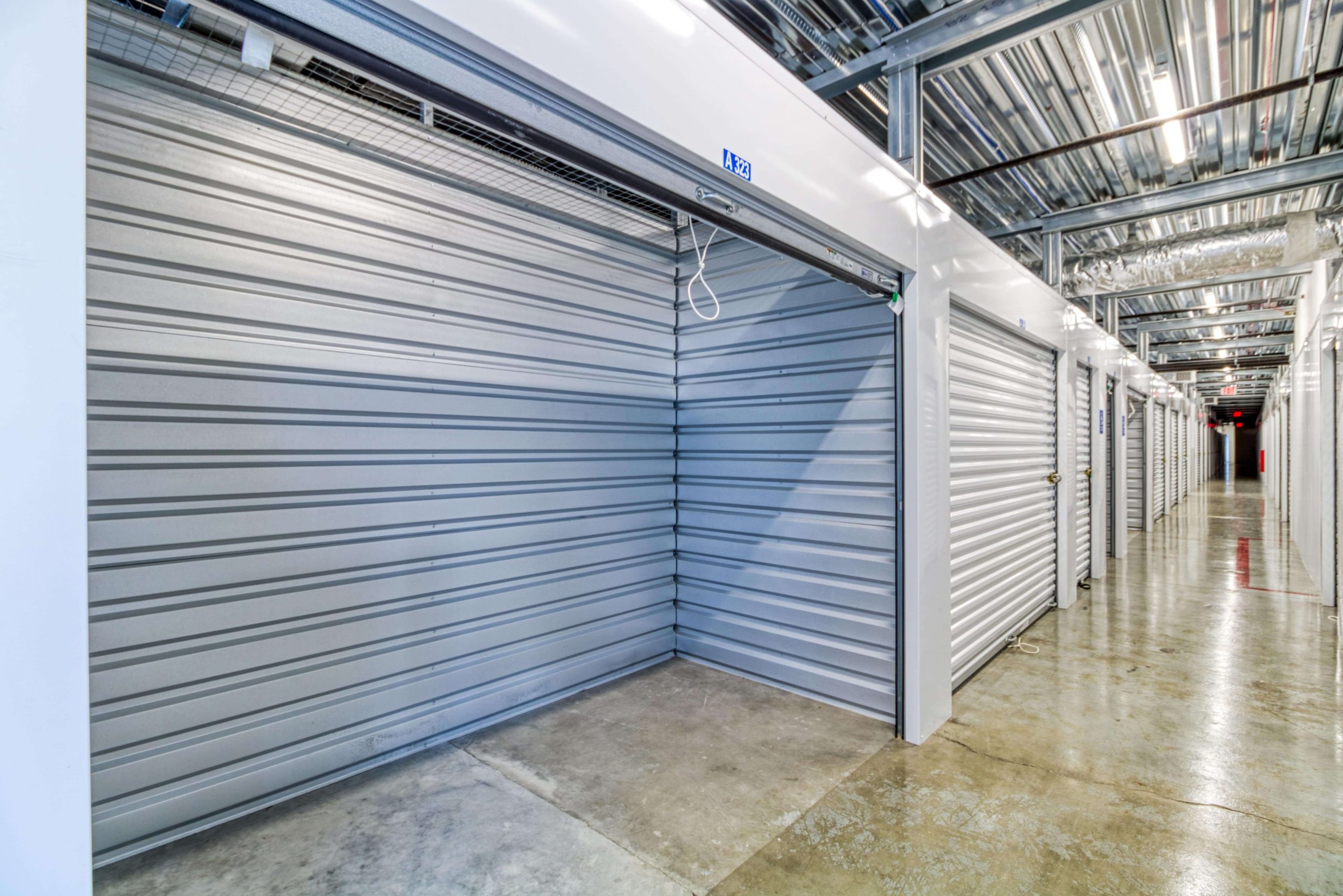 Large Indoor Self Storage Units in Orlando FL