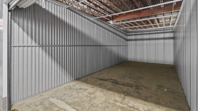 Large Temperature Controlled Storage Unit at Home Star Storage in Memphis TN